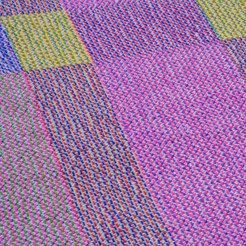 Close-up of towel with white weft